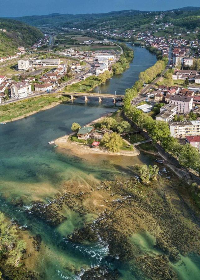 Готель Gradska Plaza Ada Novi Grad Екстер'єр фото